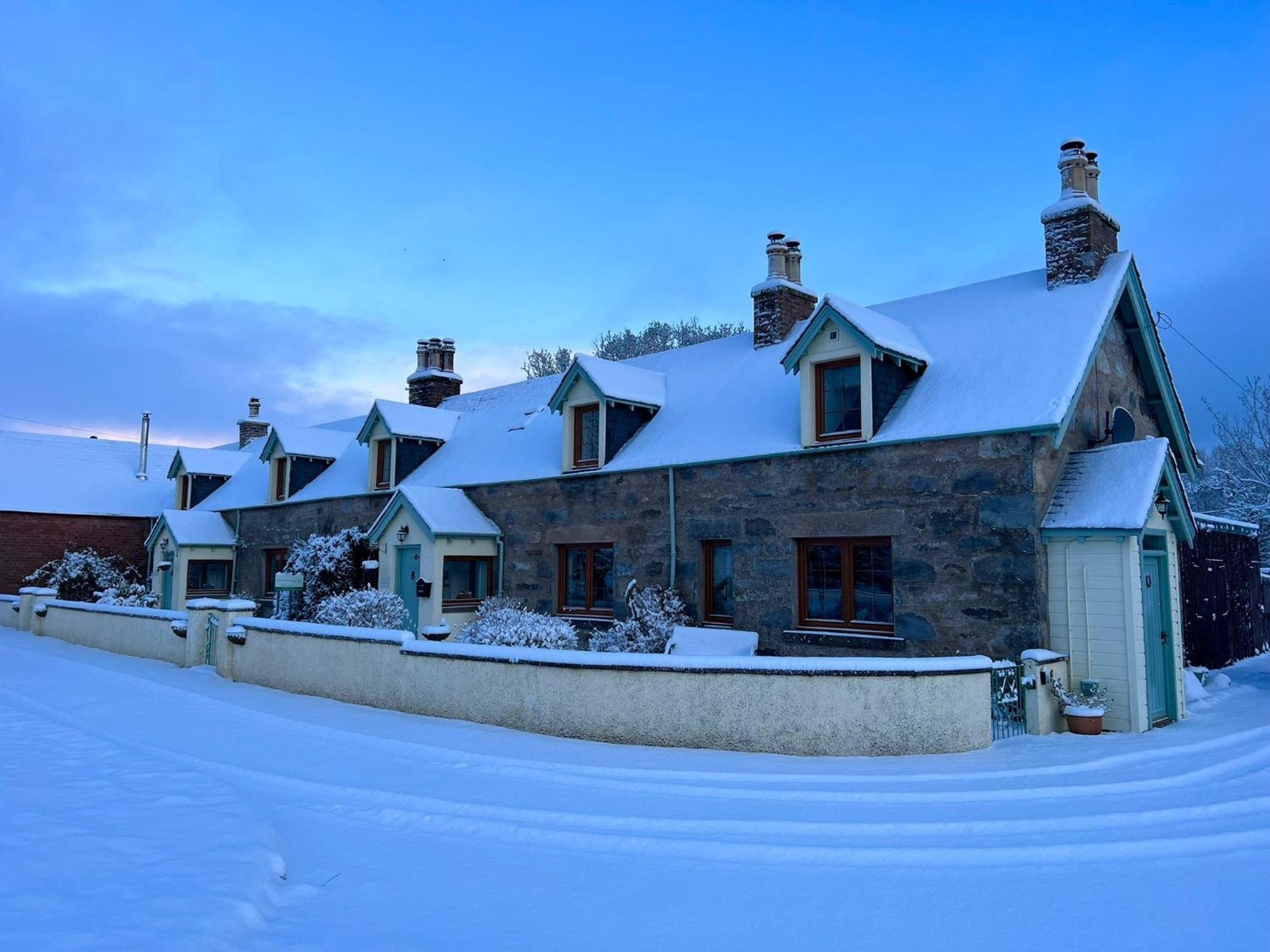 Rosemount Cottage Two - Highland Cottage Garve Zewnętrze zdjęcie